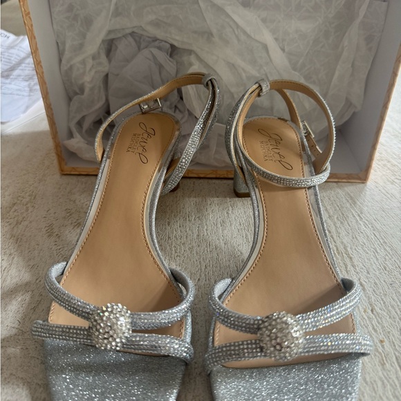 Jewel Badgle Mischka Gavi Block Heels - Picture 4 of 7